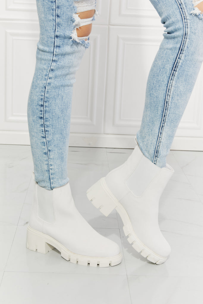 MMShoes Work For It Matte Lug Sole Chelsea Boots in White - Scarlet Avenue