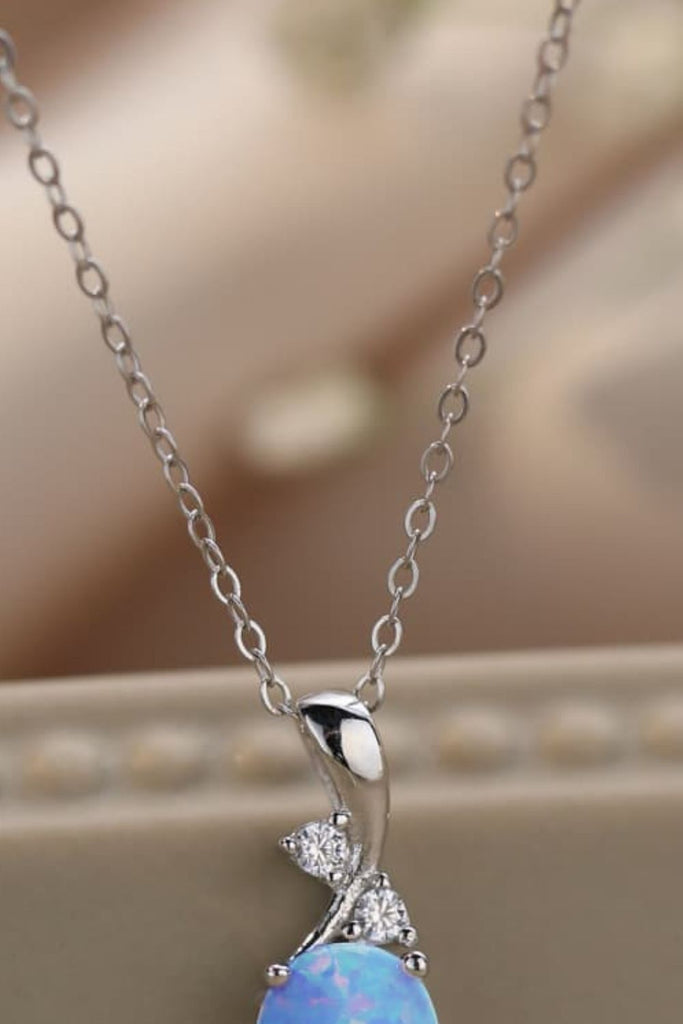 Opal Oval Pendant Chain Necklace - Scarlet Avenue