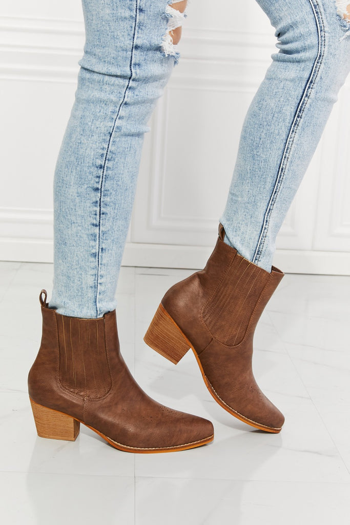 MMShoes Love the Journey Stacked Heel Chelsea Boot in Chestnut - Scarlet Avenue