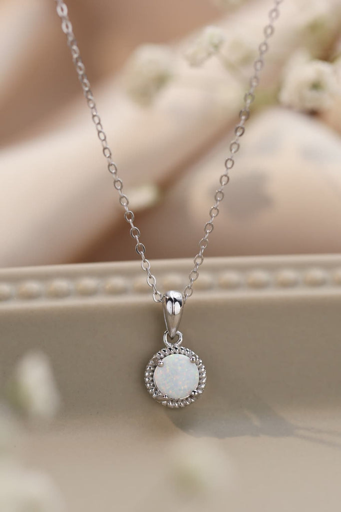 Opal Round Pendant Chain Necklace - Scarlet Avenue