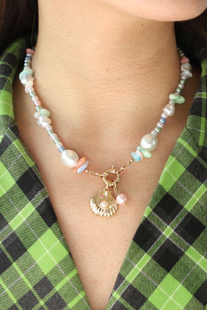 Colorful Synthetic Pearl Necklace - Scarlet Avenue