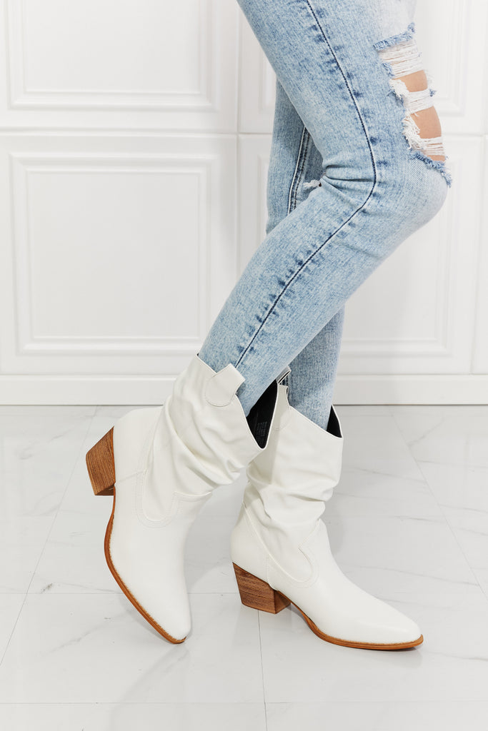 MMShoes Better in Texas Scrunch Cowboy Boots in White - Scarlet Avenue