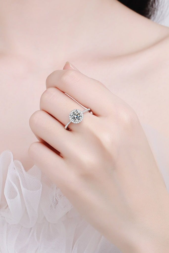 Ready To Flaunt Moissanite Ring - Scarlet Avenue