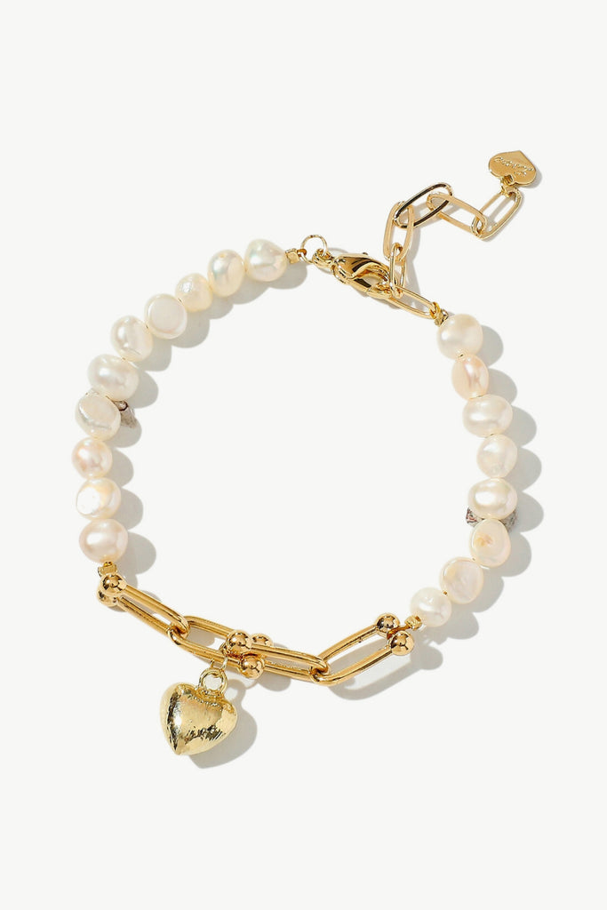 14K Gold Plated Heart Charm Pearl Bracelet - Scarlet Avenue